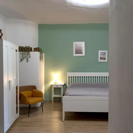 Bonne Nuit Bed & Breakfast